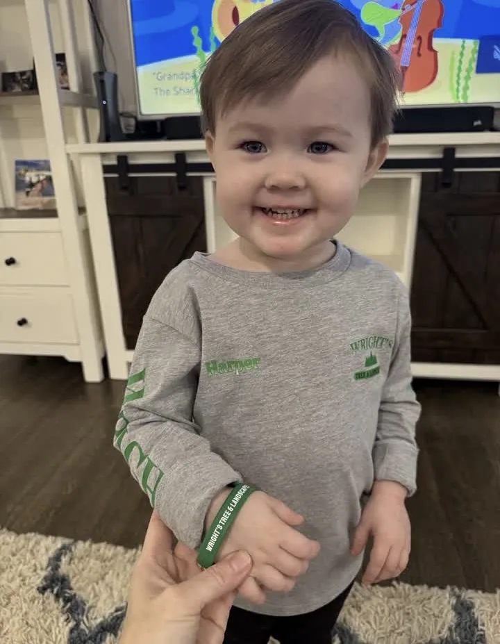 Harper in Wright's Tree and Landscapes clothing